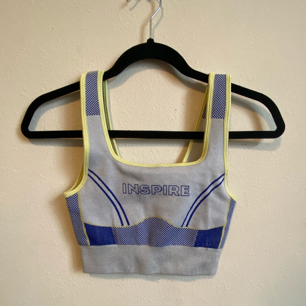 Fabletics inspire sports bra